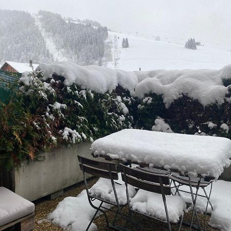 Appartement Cosy Avec Terrasse Sud - Proche Village La Clusaz Exterior foto